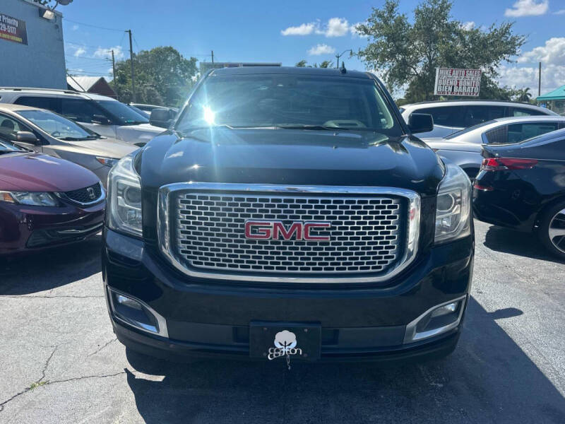 2017 GMC Yukon XL Denali