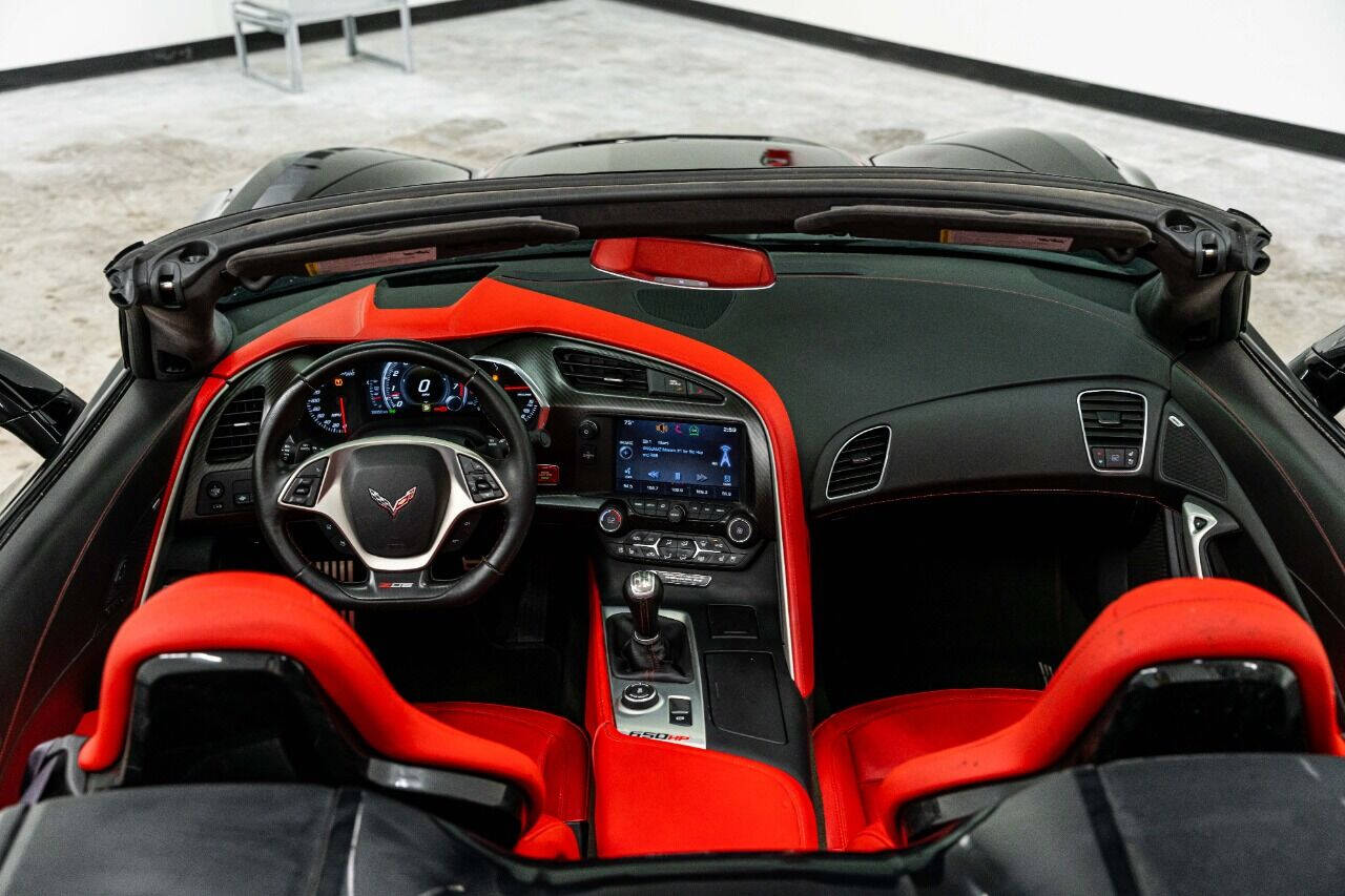 2015 CHEVROLET Corvette Convertible - $56,999