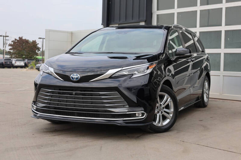 2021 Toyota Sienna Platinum 7-Passenger