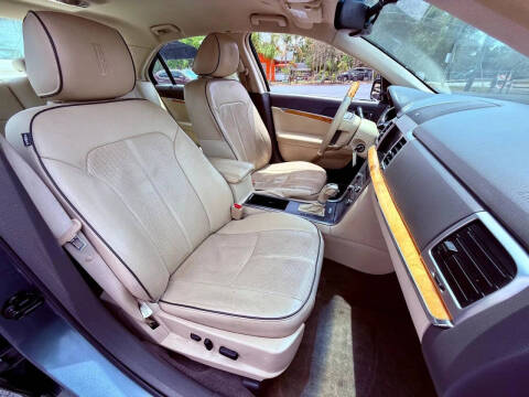2011 Lincoln MKZ