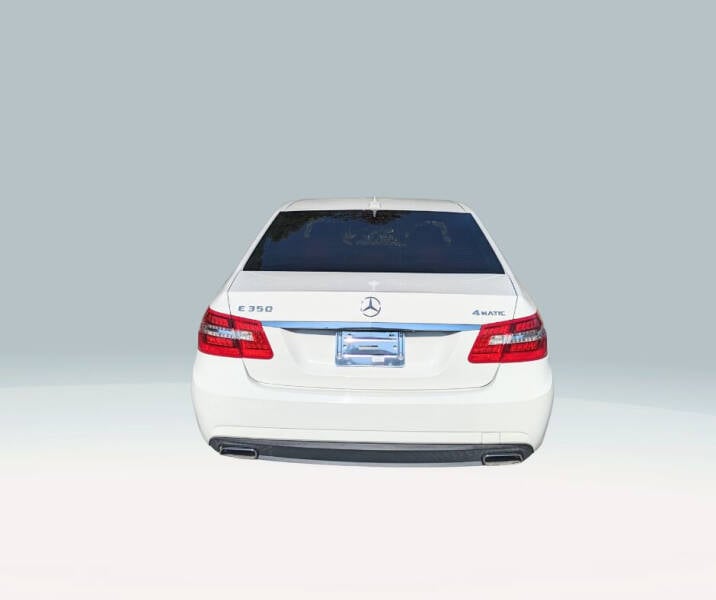 2012 Mercedes-Benz E-Class E350 Luxury photo 5