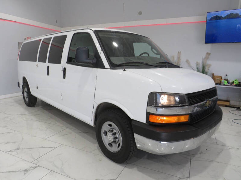 2017 Chevrolet Express Passenger - Image 1