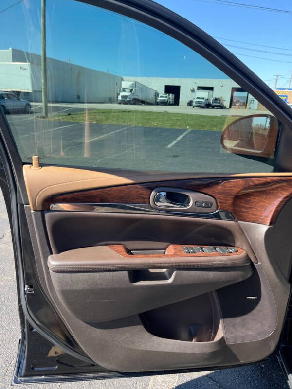 2017 Buick Enclave Leather