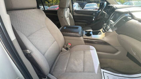 2017 Chevrolet Suburban LS