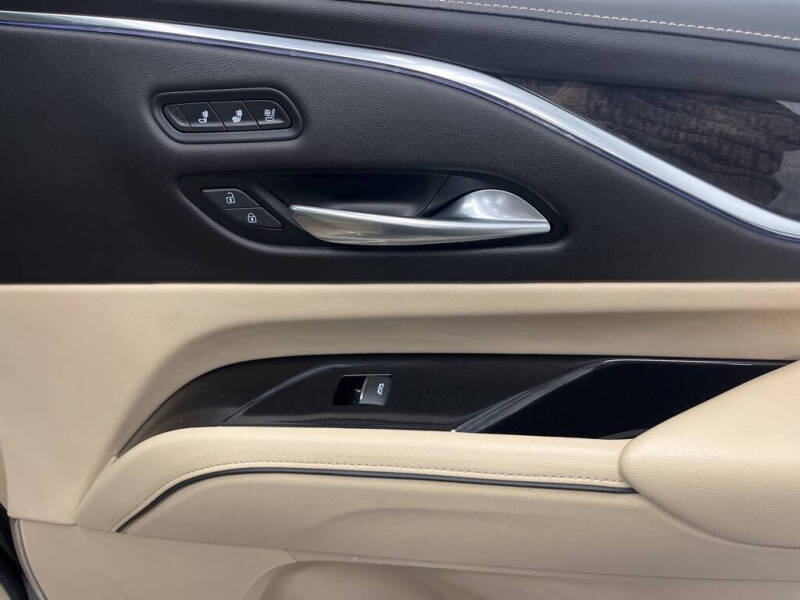 2022 Cadillac Escalade ESV Premium Luxury