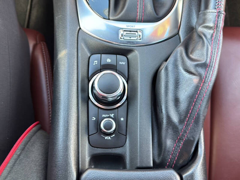 2019 Mazda MX-5 Miata RF Grand Touring