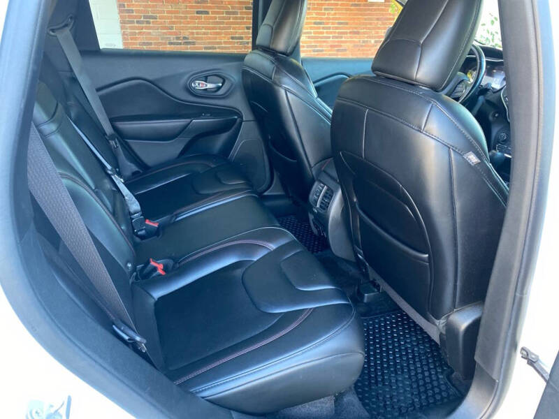 2019 Jeep Cherokee Trailhawk