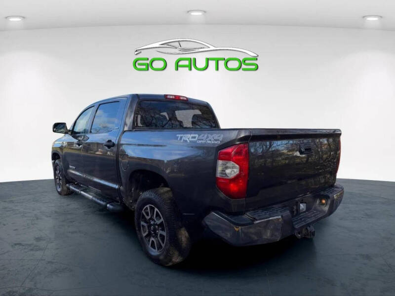 2017 Toyota Tundra SR5