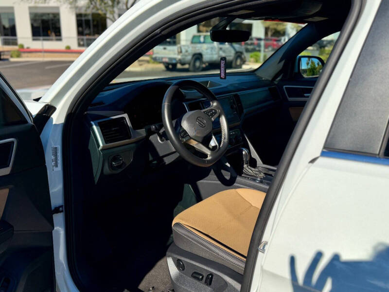 2022 Volkswagen Atlas Cross Sport V6 SE