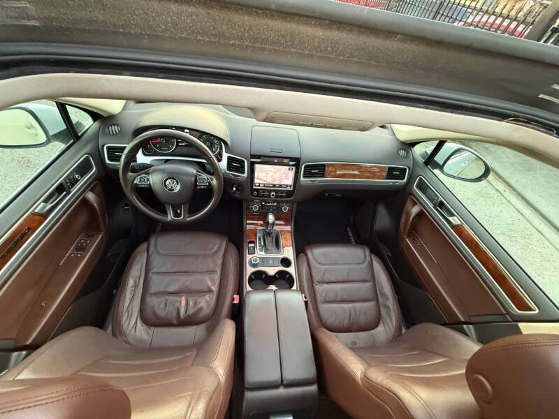 2013 Volkswagen Touareg TDI Lux