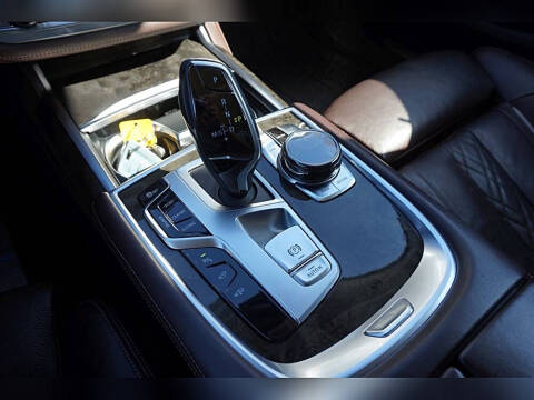 2017 BMW 7 Series 740i