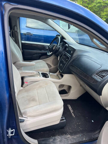 2011 Dodge Grand Caravan Crew