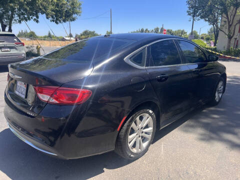 2015 Chrysler 200 Limited