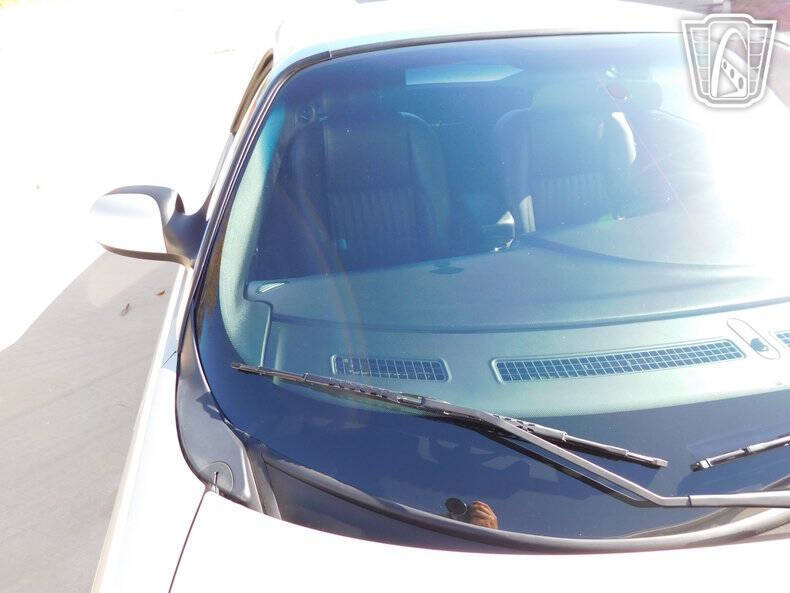 2005 Ford Thunderbird Deluxe