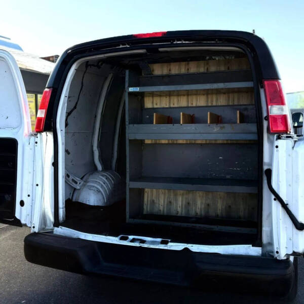 2020 Chevrolet Express 2500