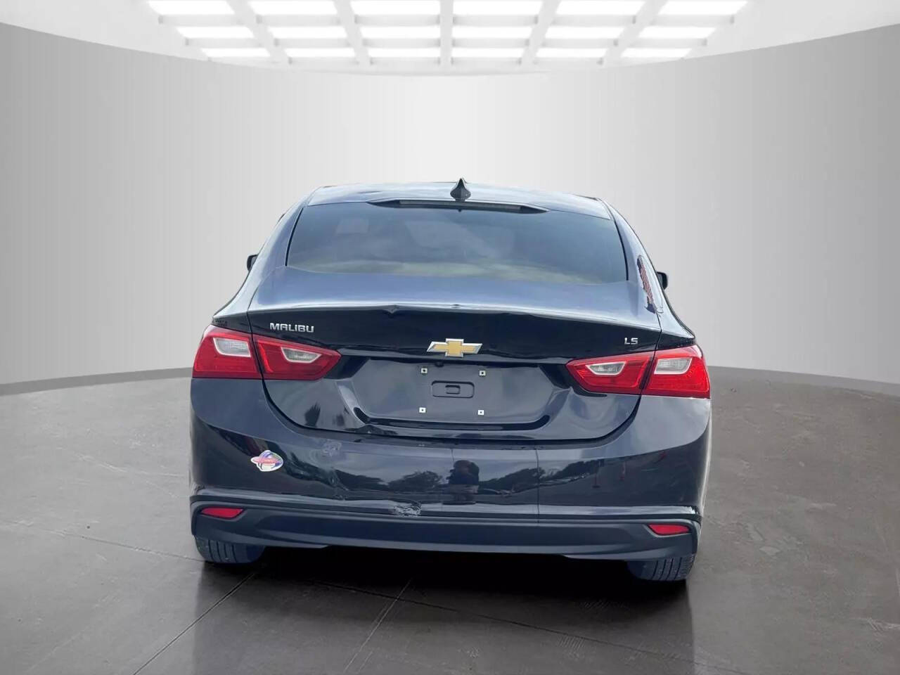 2016 Chevrolet Malibu for sale at Used Cars Toledo in Oregon, OH