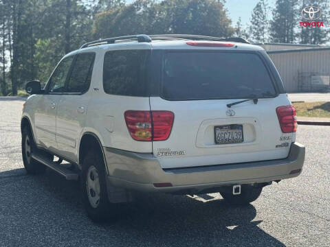 2003 Toyota Sequoia SR5
