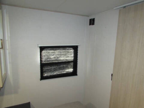 2025 Forest River AVENGER 25