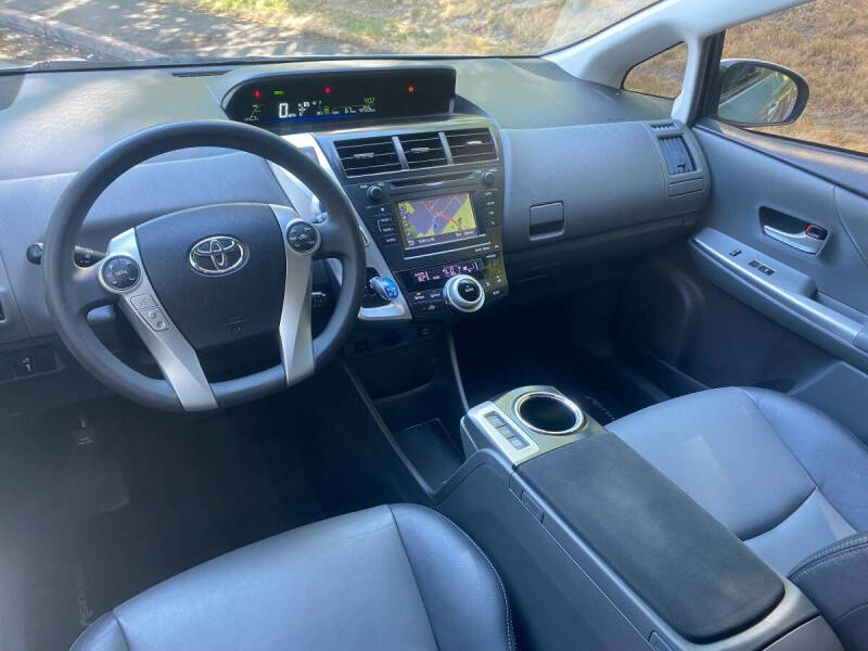 2012 Toyota Prius v Five