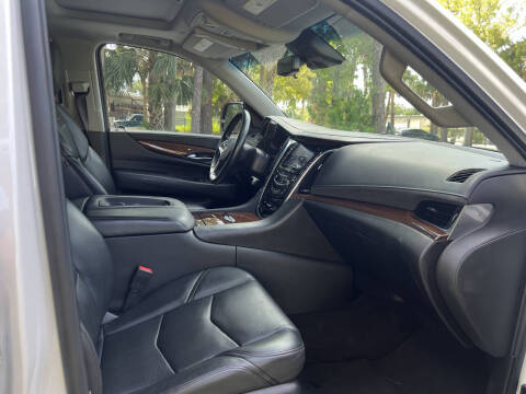 2020 Cadillac Escalade ESV Premium Luxury