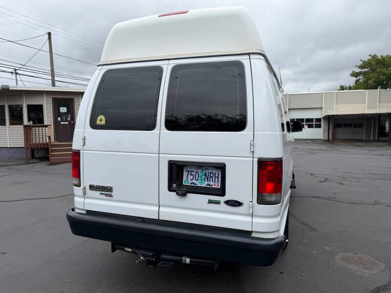 2014 Ford E-Series E-250