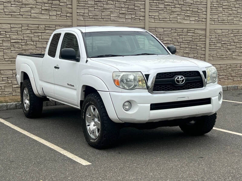 2011 Toyota Tacoma Base photo 3