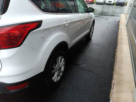 2019 Ford Escape SE