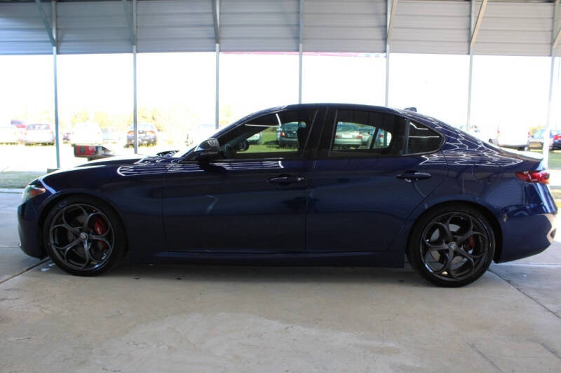 2019 Alfa Romeo Giulia Sport
