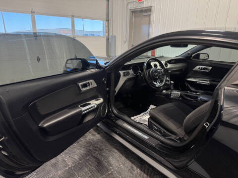 2016 Ford Mustang V6