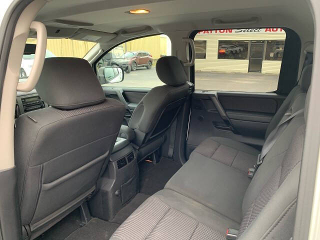 2010 Nissan Titan SE