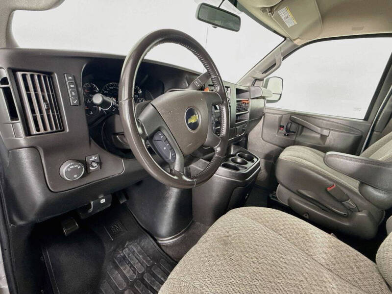 2023 Chevrolet Express LS 3500