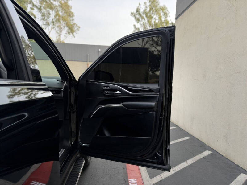 2021 Cadillac Escalade Sport