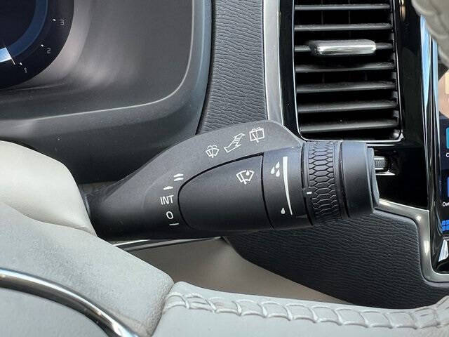 2023 Volvo XC90 B6 Plus Bright Theme 7P