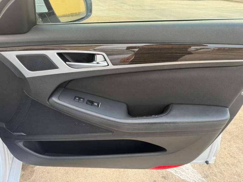 2015 Hyundai Genesis 3.8L