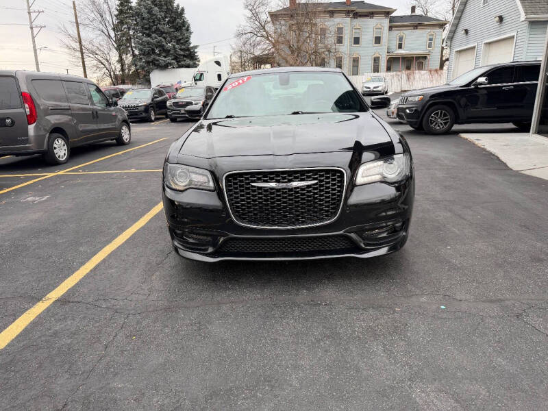 2017 Chrysler 300 S Alloy Edition
