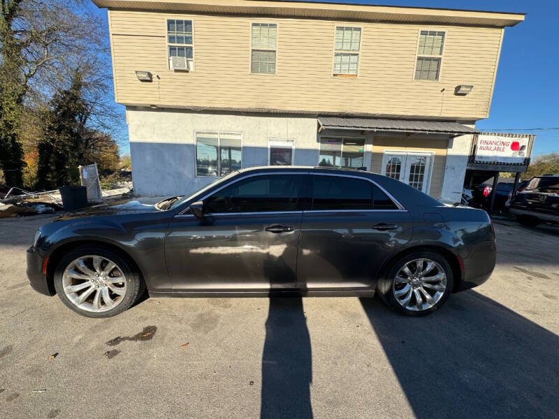 2017 Chrysler 300 Limited