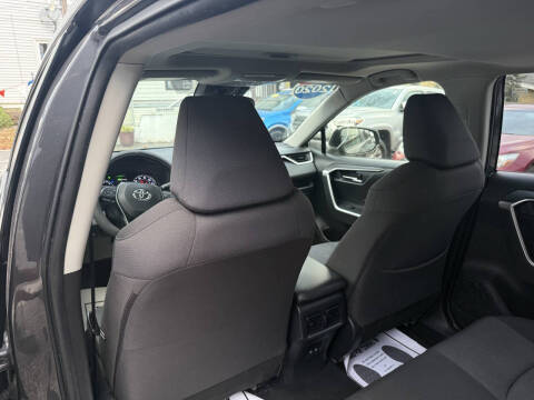 2020 Toyota RAV4 Hybrid XLE