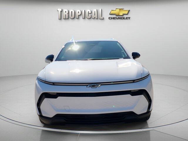 2026 Chevrolet Equinox EV LT 2