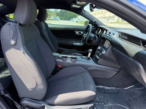 2022 Ford Mustang EcoBoost