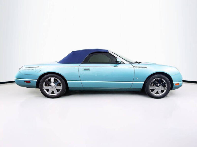 2002 Ford Thunderbird Deluxe