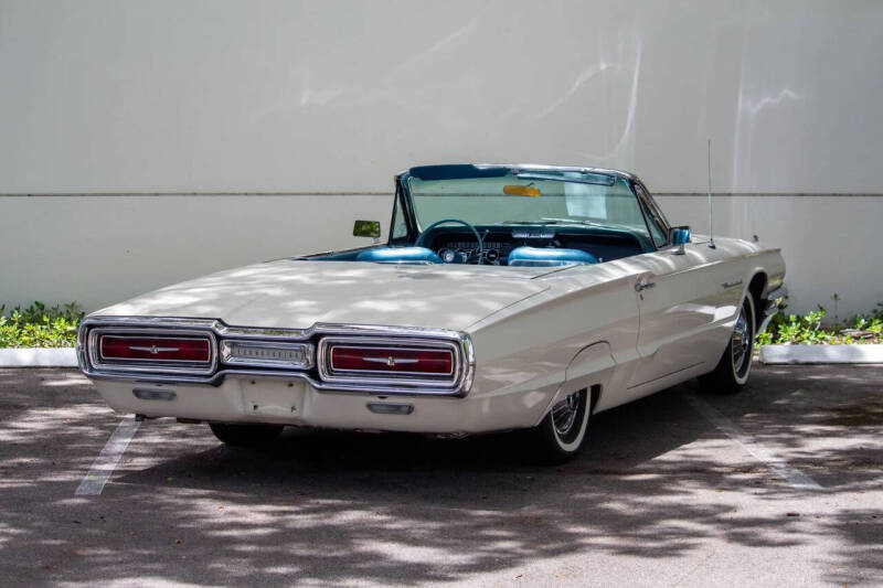 1964 Ford Thunderbird