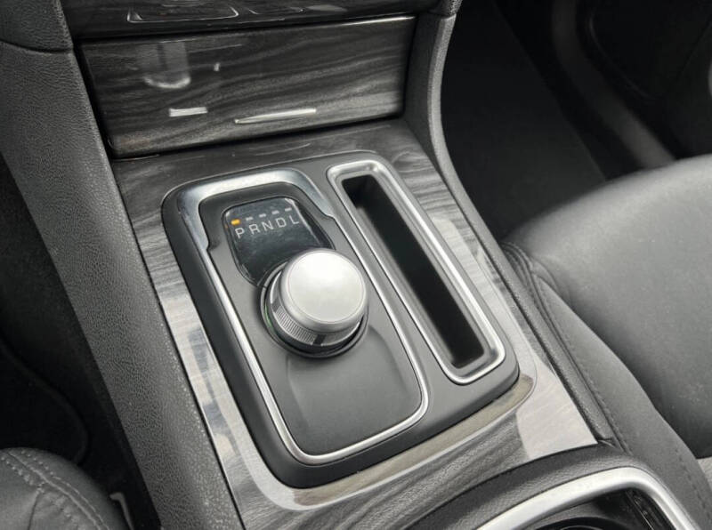 2020 Chrysler 300 Touring