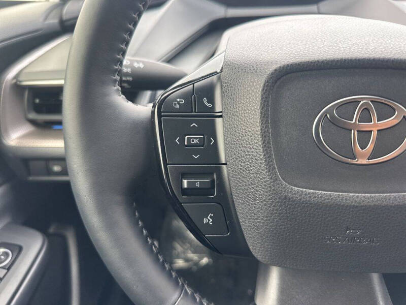 2025 Toyota Prius XLE