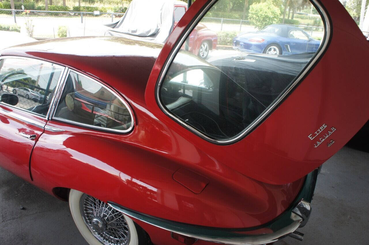 1969 Jaguar E-Type 25