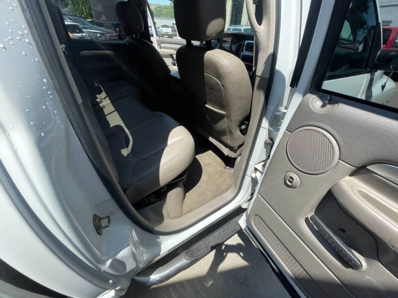 2004 Dodge Ram 2500 SLT