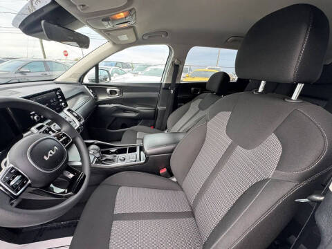 2022 Kia Sorento LX