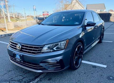 2017 Volkswagen Passat 1.8T R-Line
