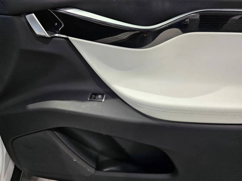 2017 Tesla Model X 75D