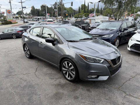 2020 Nissan Versa SR