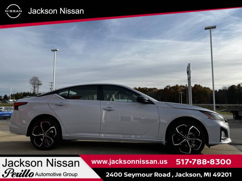 2025 Nissan Altima 2.5 SR